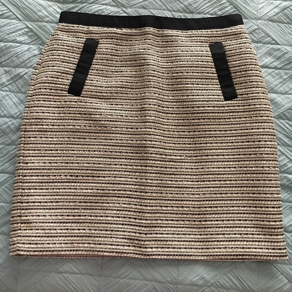 LOFT Tweed skirt size 4P